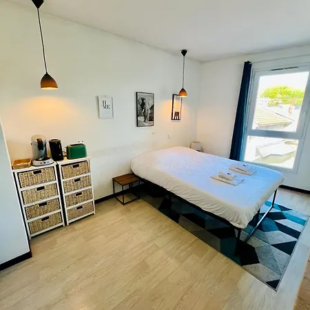 Le Petit Refuge - 2 Personnes - Parking Souterrain Λούρδη
